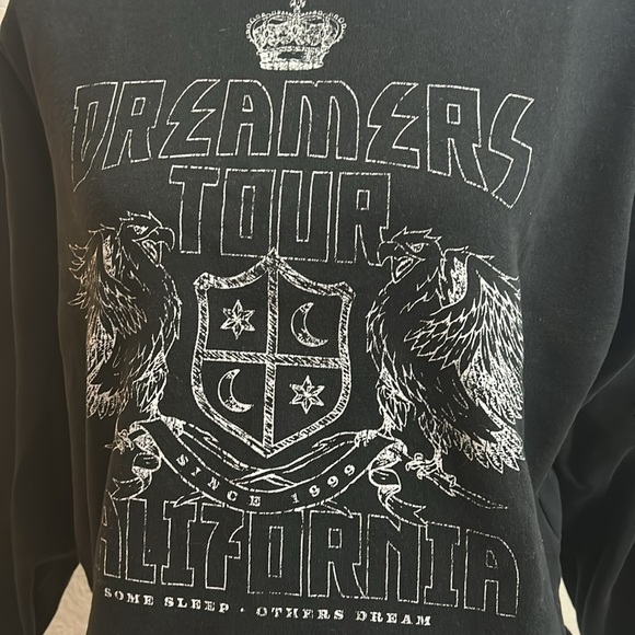 Hollister Dreamers Tour Sweatshirt - Picture 2 of 4